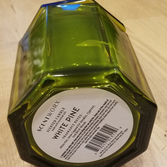 Scent Works White Pine Scented Candle - Picture 3 of 3